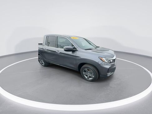 Used 2023 Honda Ridgeline RTL-E image 2