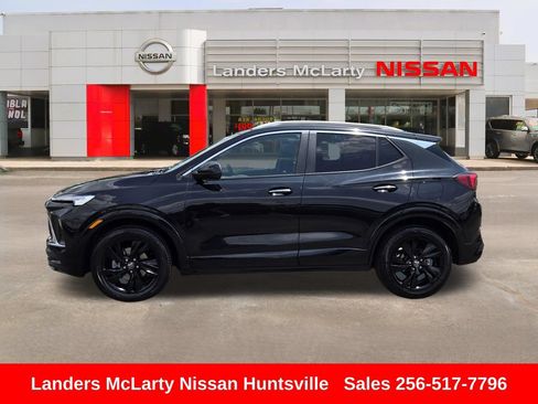 Used 2024 Buick Encore GX Sport Touring FWD image 8