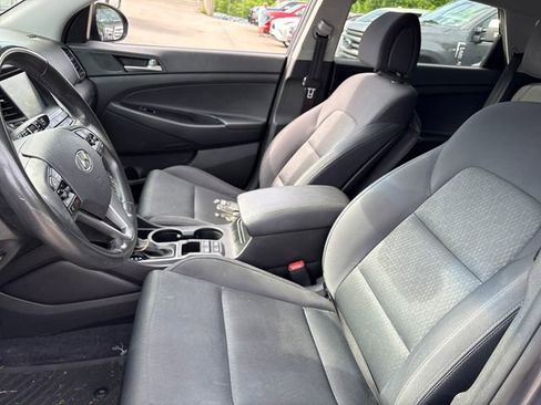 Used 2018 Hyundai Tucson Value AWD/4WD image 9