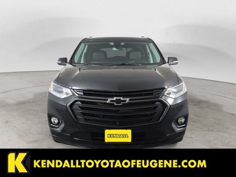 Used 2021 Chevrolet Traverse Premier w/ Redline Edition AWD/4WD image 2