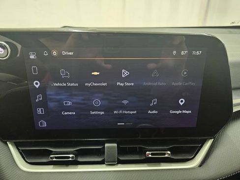 Used 2026 Chevrolet Equinox LT FWD image 7