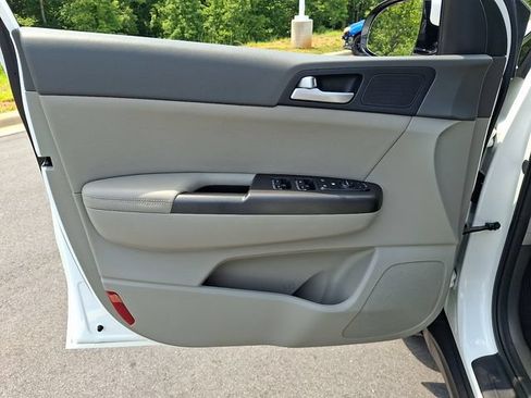 Used 2017 Kia Sportage EX w/ EX Premium Package FWD image 12