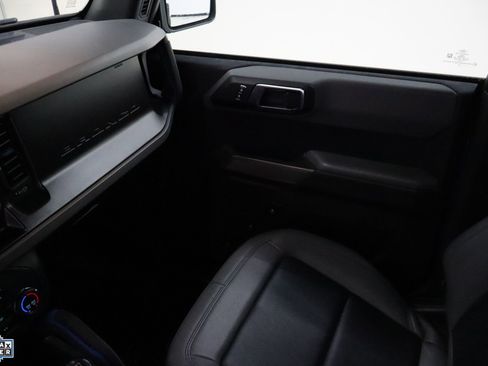 Used 2022 Ford Bronco Black Diamond image 22