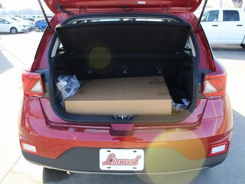 New 2025 Hyundai Venue SEL image 5