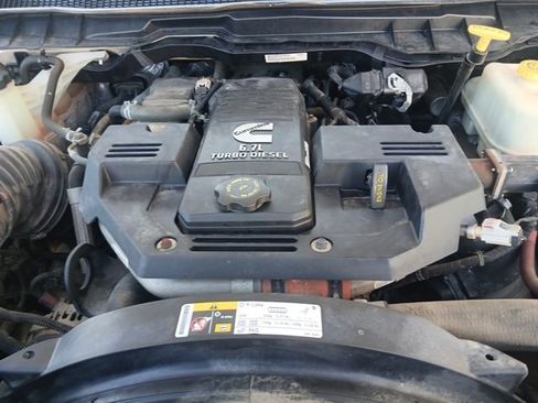 Used 2016 RAM 5500 Tradesman w/ Power Accessory Group image 20