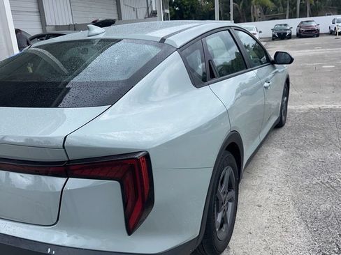 Used 2025 Kia K4 FWD image 8