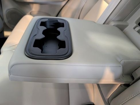 New 2026 Volvo XC60 B5 Ultra w/ Protection Package Premier image 25