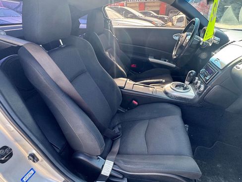 Used 2006 Nissan 350Z Enthusiast w/ (K96) Aerodynamics Pkg image 16