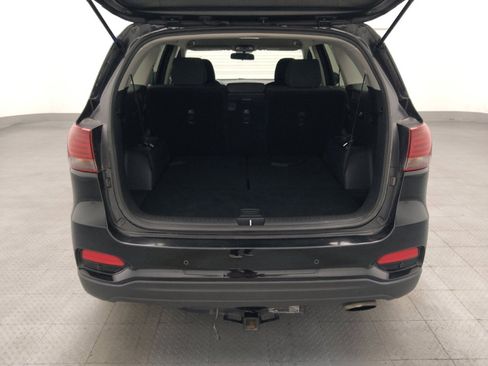 Used 2020 Kia Sorento S FWD image 29
