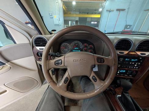Used 2004 GMC Envoy SLT AWD/4WD image 33