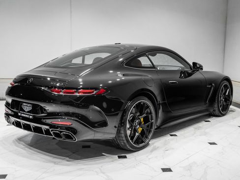 Used 2025 Mercedes-Benz AMG GT 63 image 9