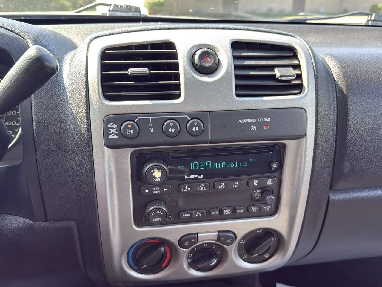 Used 2007 GMC Canyon SLE AWD/4WD image 16