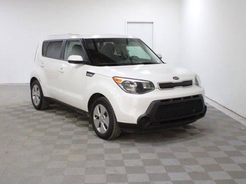 Used 2016 Kia Soul image 1