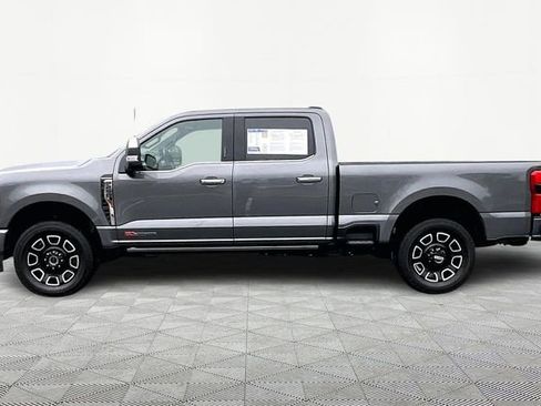 Used 2024 Ford F250 Platinum image 5
