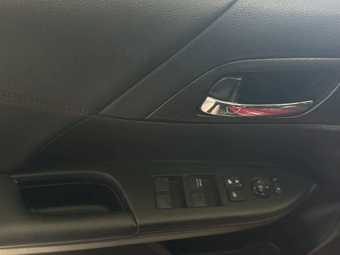 Used 2017 Honda Accord Sport Special Edition image 13