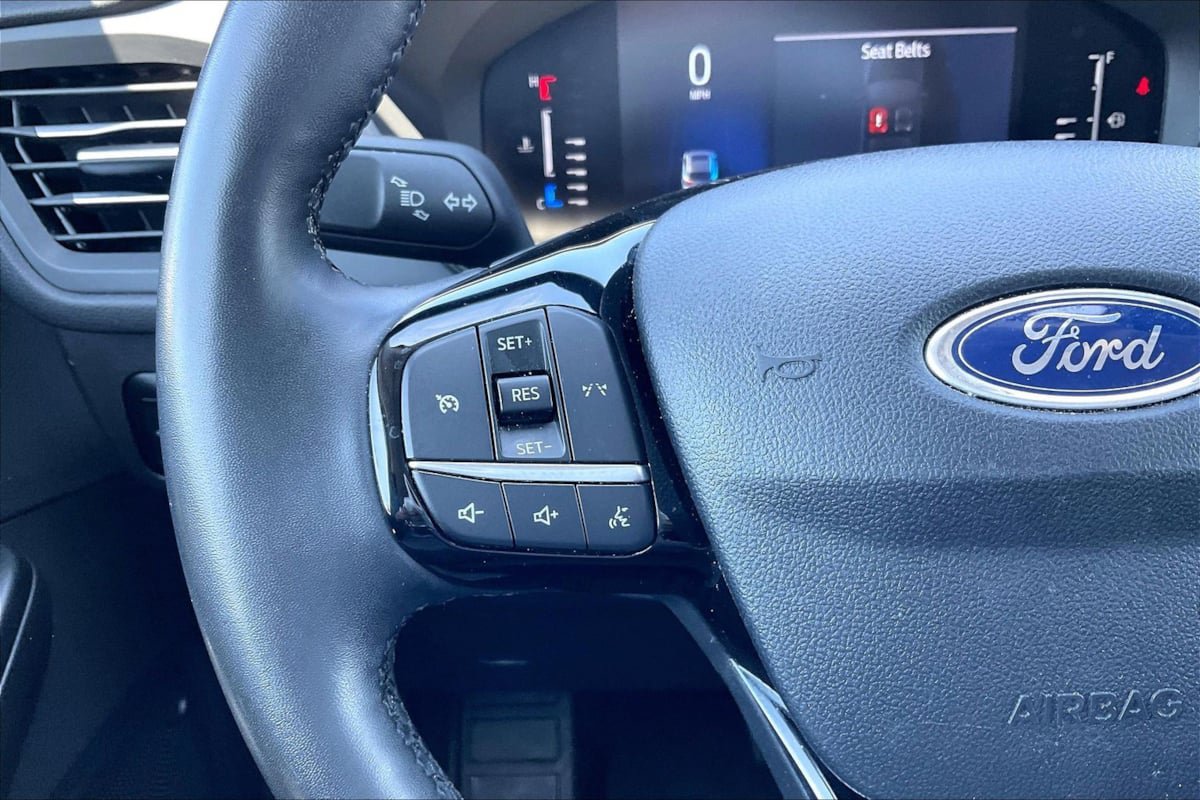 Used 2023 Ford Escape Active w/ Cold Weather Package FWD image 18