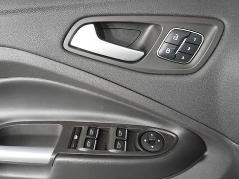 Used 2019 Ford Escape Titanium image 20