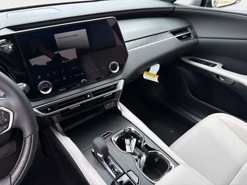 New 2026 Lexus RX 350h AWD/4WD image 21