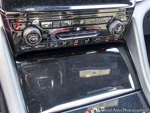 Used 2023 Jeep Grand Cherokee L Laredo AWD/4WD image 21