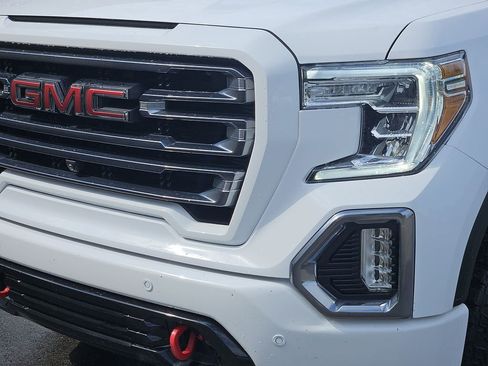Used 2021 GMC Sierra 1500 AT4 w/ AT4 Value Package AWD/4WD image 5
