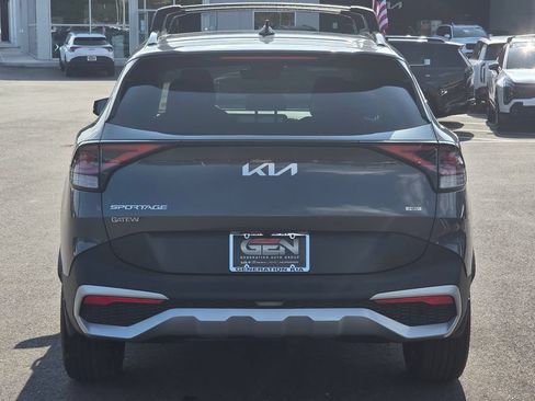 Used 2023 Kia Sportage EX w/ EX Premium Package AWD/4WD image 5
