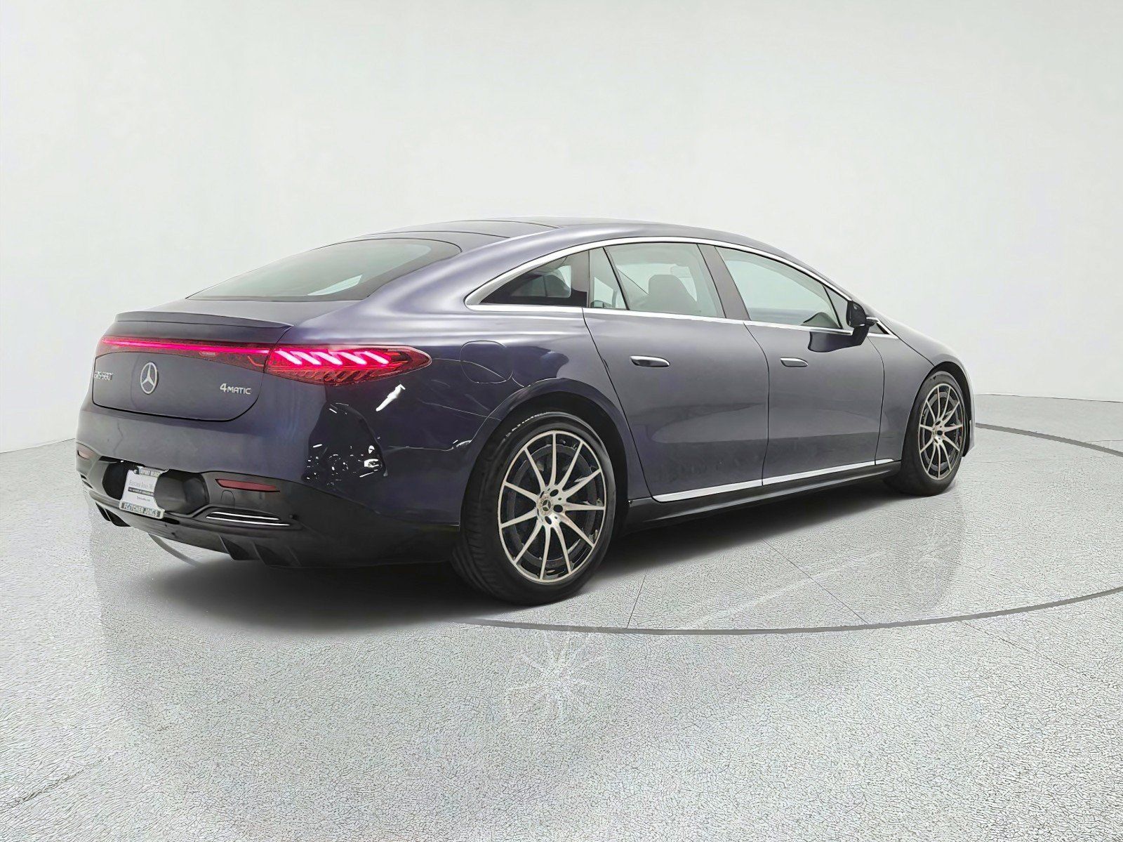Used 2023 Mercedes-Benz EQS 580 4MATIC Sedan image 5