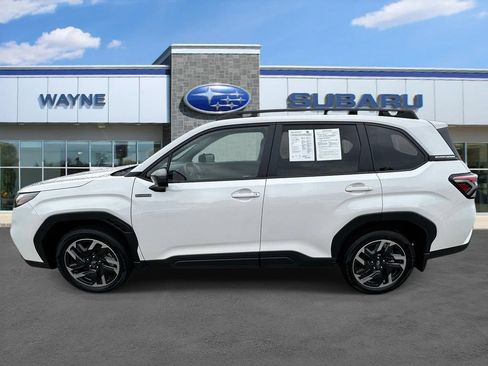 Used 2025 Subaru Forester Premium w/ Protection Package (1PH) AWD/4WD image 5