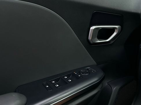 Used 2025 Kia K4 LXS image 20