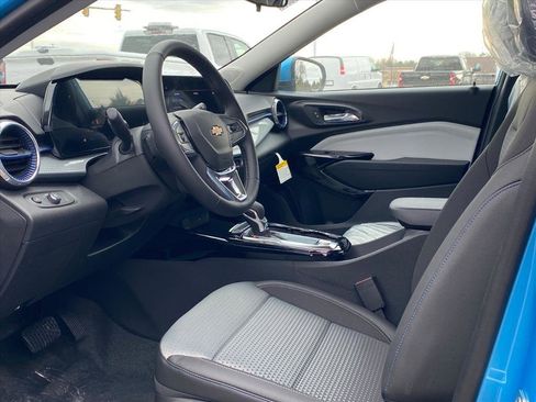 New 2026 Chevrolet Trax LT w/ Driver Confidence Package image 12
