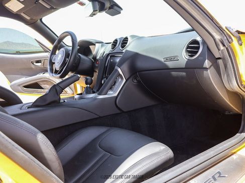 Used 2014 SRT Viper SRT-10 w/ Grand Touring Package RWD image 27