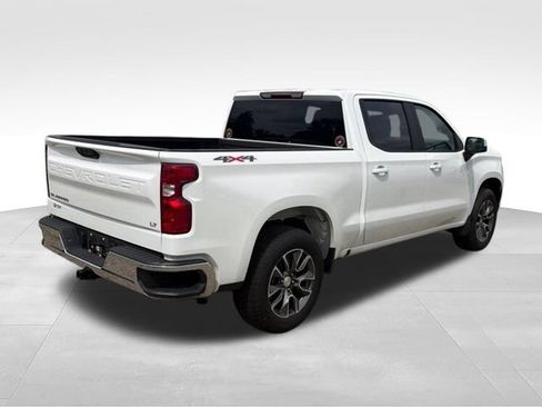 Used 2023 Chevrolet Silverado 1500 LT AWD/4WD image 2