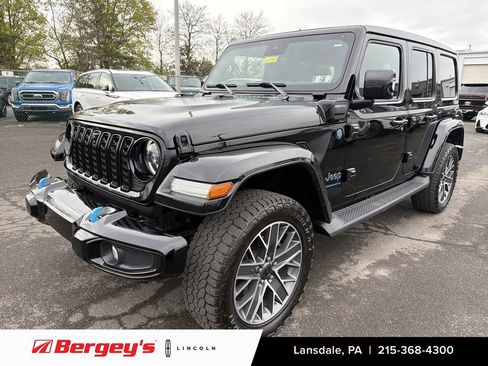 Used 2024 Jeep Wrangler High Altitude AWD/4WD image 1