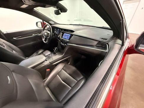 Used 2024 Cadillac XT5 Premium Luxury image 60