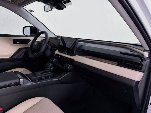 Used 2026 Toyota RAV4 XLE Premium w/ Weather Package FWD image 30