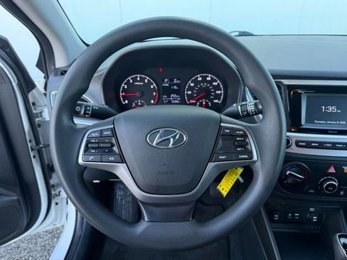 Used 2018 Hyundai Accent SE image 19