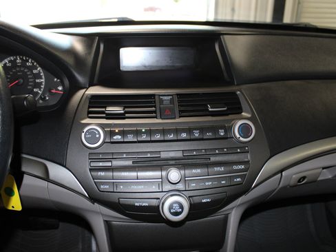 Used 2012 Honda Accord LX image 13