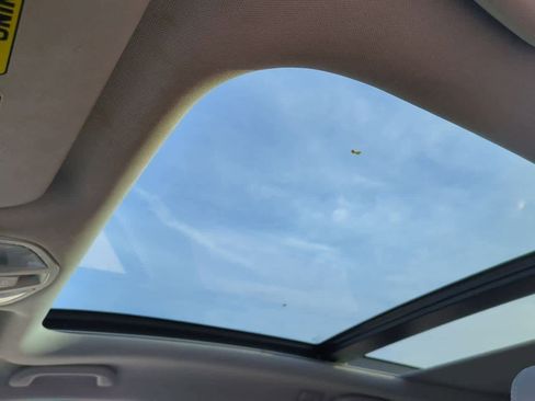 Used 2017 Hyundai Santa Fe Limited image 19