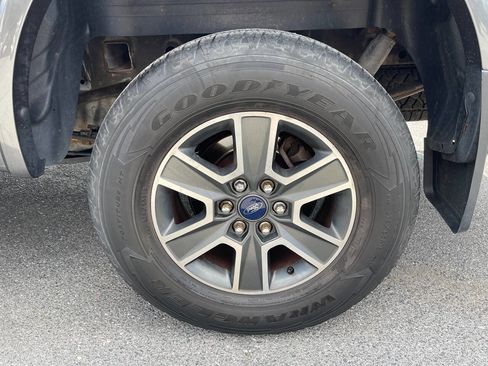 Used 2016 Ford F150 XLT w/ Equipment Group 302A Luxury image 14