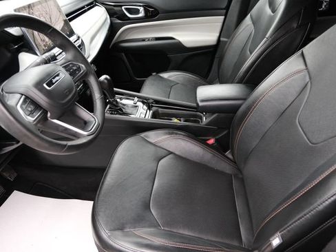 Used 2023 Jeep Compass Limited AWD/4WD image 5