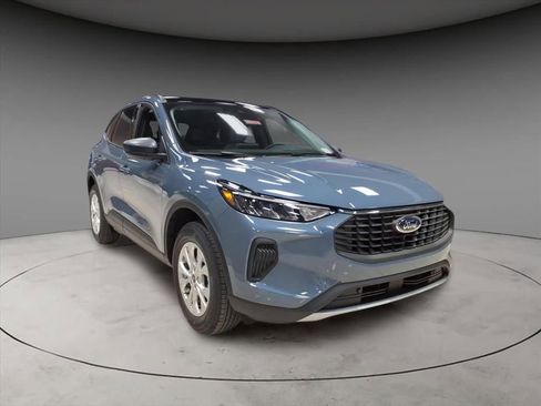 New 2026 Ford Escape Active image 3