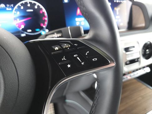 Used 2025 Mercedes-Benz G 550 image 12