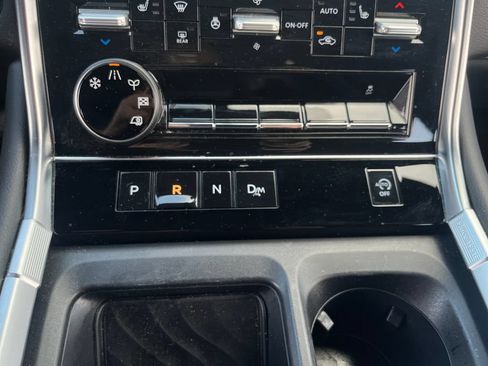 Certified 2025 Nissan Armada SL RWD image 25