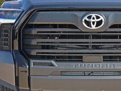 Used 2025 Toyota Tundra SR w/ SR Tow Package AWD/4WD image 8