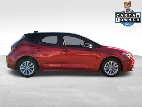 Used 2024 Toyota Corolla SE image 3