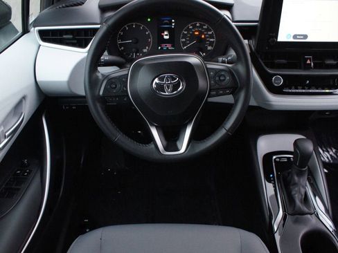 Certified 2025 Toyota Corolla SE image 5