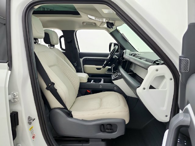 Certified 2023 Land Rover Defender 110 S AWD/4WD image 18