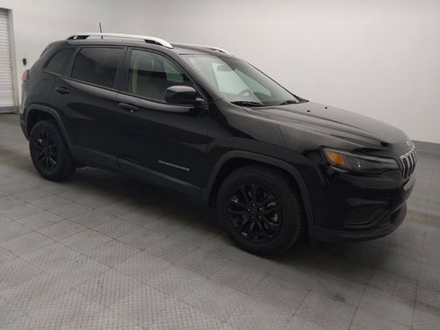Used 2020 Jeep Cherokee Latitude FWD image 11