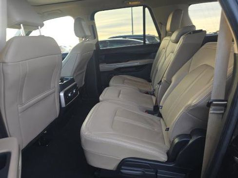 Used 2024 Ford Expedition Max Limited RWD image 12