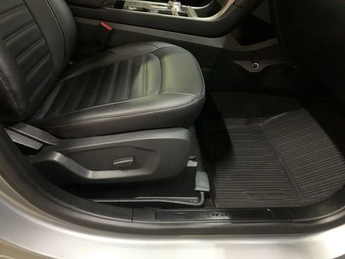 Used 2024 Ford Edge SEL image 17