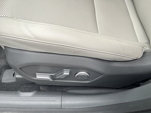Used 2026 Hyundai Santa Fe SEL AWD/4WD image 16